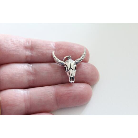 Sterling Silver Cow Skull Charm - Picture 1 of 4